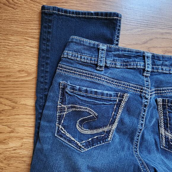 Silver Suki Mid Capri Jeans Womens W31 L22.5 Fluid Denim Medium Wash Stretch - Picture 6 of 13